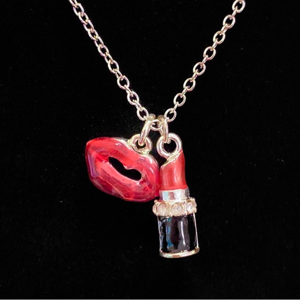 Lips And Lipstick Necklace Silver Tone Rhinestones Makeup Artist